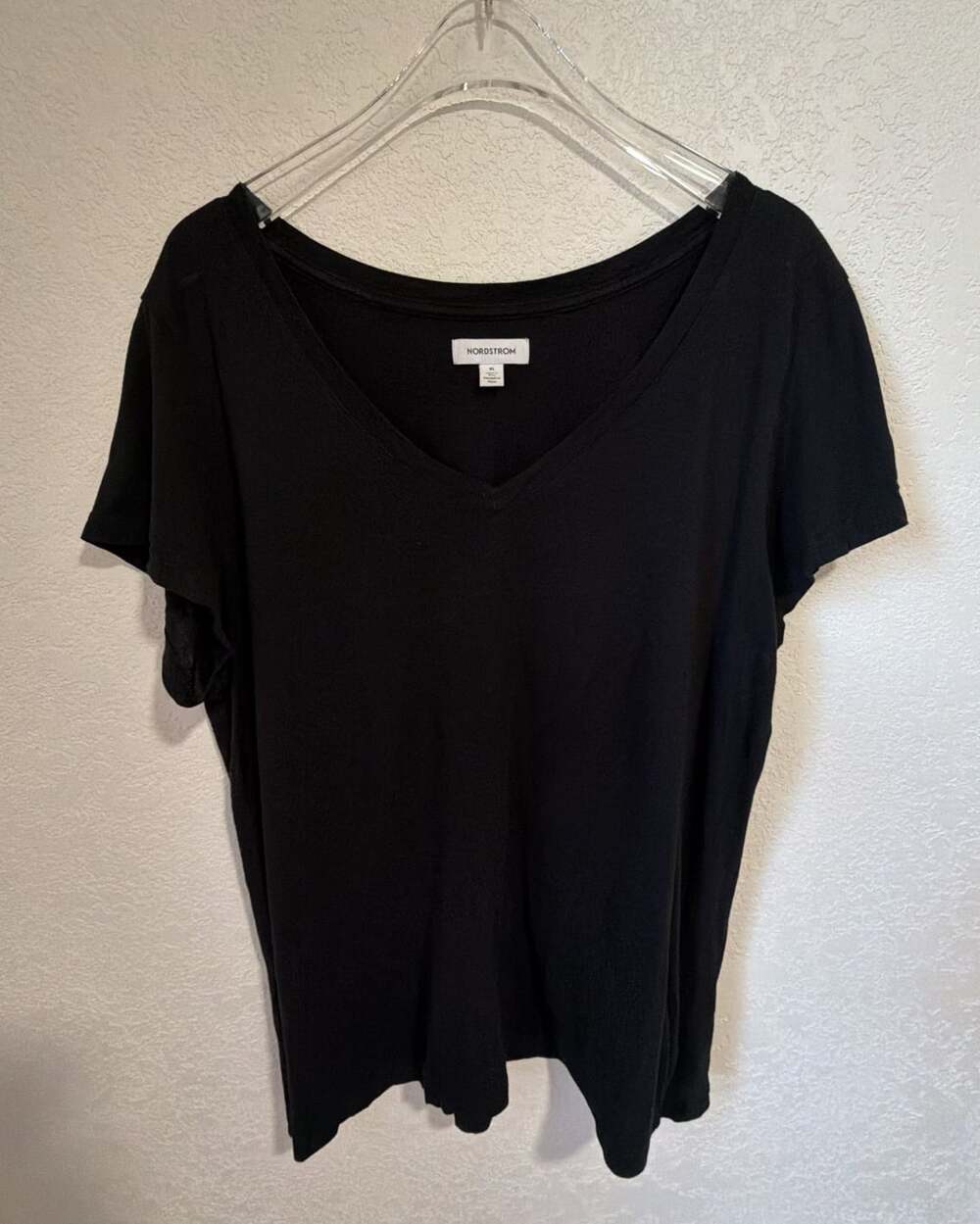 Nordstrom V-Neck T-Shirt Size XL Black Modal Cotton Short Sleeve